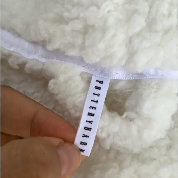 Pottery Barn Robe 🌷🌷 - Picture 5 of 5